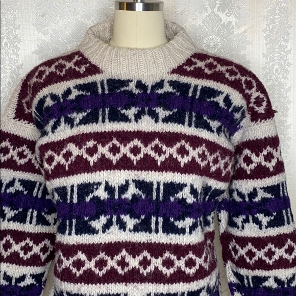 Vintage Rey Wear in Ecuador wool sweater - Picture 2 of 6